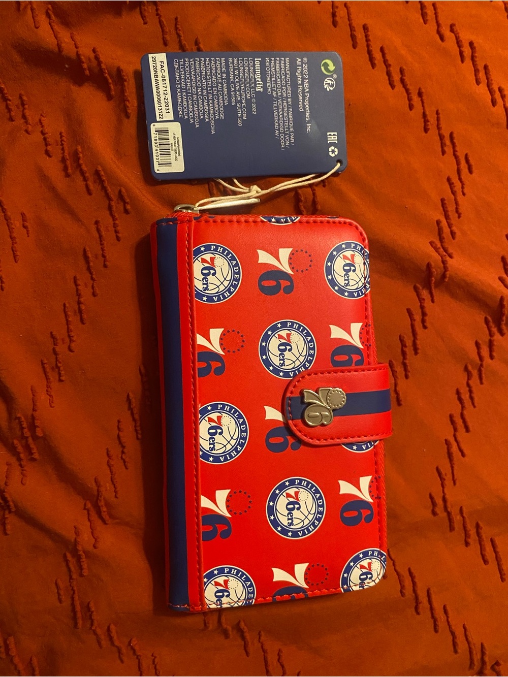 NBA Philadelphia Hard Tag Lounge fly - NWT